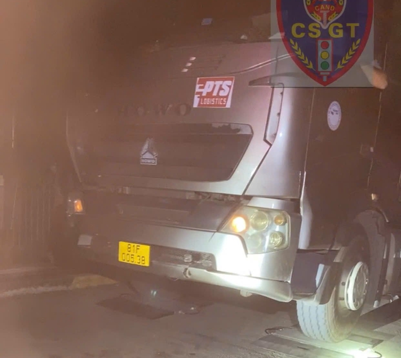 Chở qu&aacute; tải gần 200%, t&agrave;i xế v&agrave; chủ xe bị phạt trăm triệu- Ảnh 1.