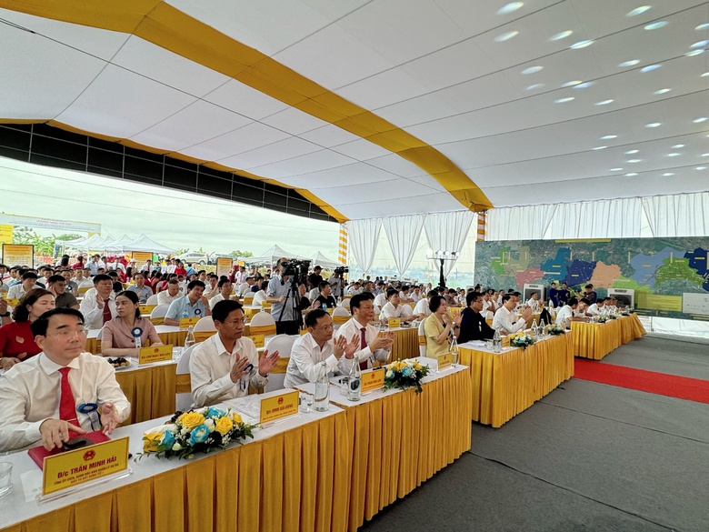 Khởi c&ocirc;ng tuyến đường kết nối di sản văn h&oacute;a, du lịch v&agrave; ph&aacute;t triển kinh tế dọc s&ocirc;ng Hồng- Ảnh 7.