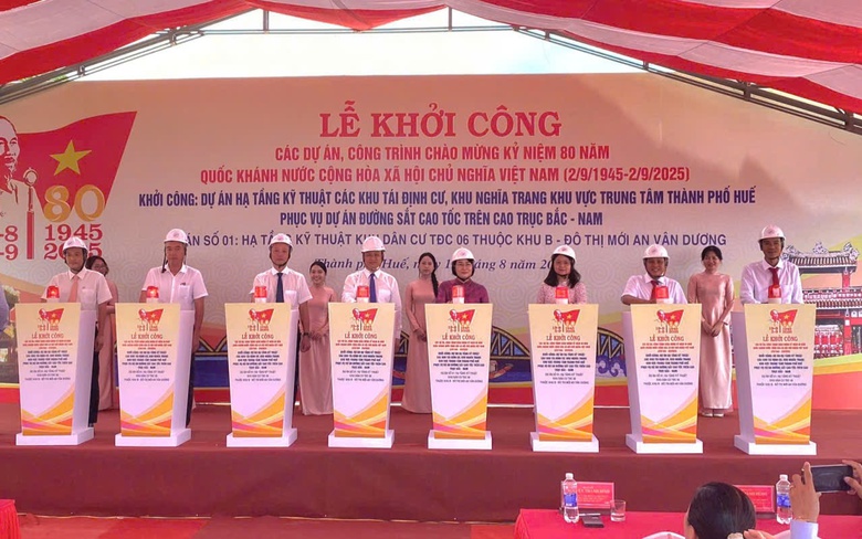 Huế: Khởi c&ocirc;ng 4 khu t&aacute;i định cư, nghĩa trang phục vụ GPMB đường sắt tốc độ cao