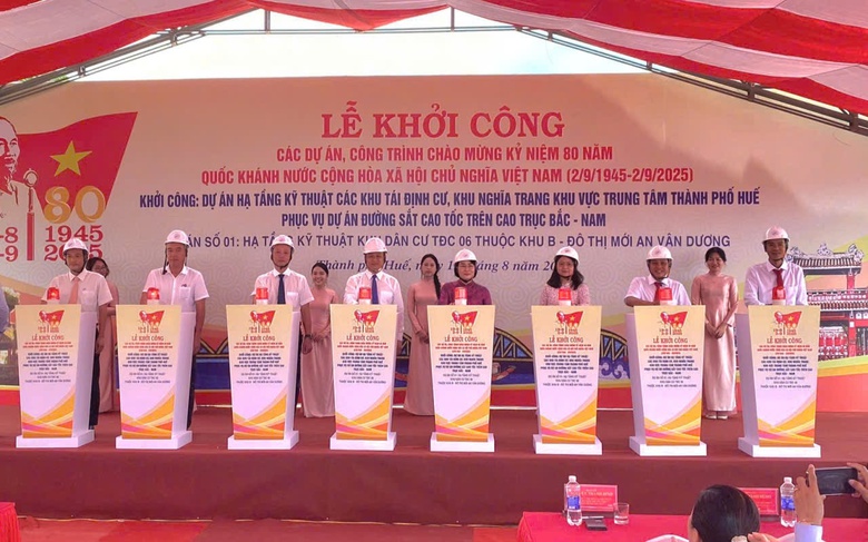 Huế: Khởi c&ocirc;ng 4 khu t&aacute;i định cư, nghĩa trang phục vụ GPMB đường sắt tốc độ cao- Ảnh 2.