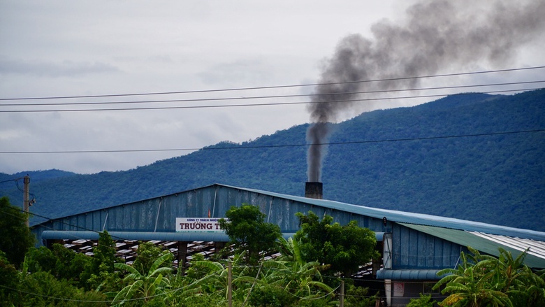 Gia Lai: Lập biên bản doanh nghiệp dùng vải vụn làm chất đốt lò gạch- Ảnh 1. Gia Lai: Lập biên bản doanh nghiệp dùng vải vụn làm chất đốt lò gạch- Ảnh 1.