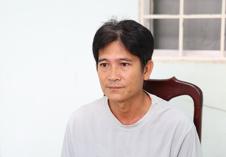 Ch&acirc;n tướng kẻ l&ecirc;n mạng đặt l&agrave;m sổ đỏ giả để lừa 620 triệu v&agrave; 96 chỉ v&agrave;ng- Ảnh 1.