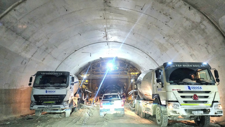 Đề xuất giải ph&aacute;p r&uacute;t ngắn tiến độ thi c&ocirc;ng ho&agrave;n thiện hầm đường bộ tr&ecirc;n cao tốc Bắc - Nam- Ảnh 1.