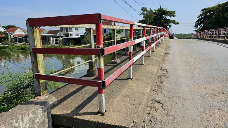 Huế: Hệ thống cầu tr&ecirc;n tuyến tỉnh lộ 3 xuống cấp nghi&ecirc;m trọng- Ảnh 7.