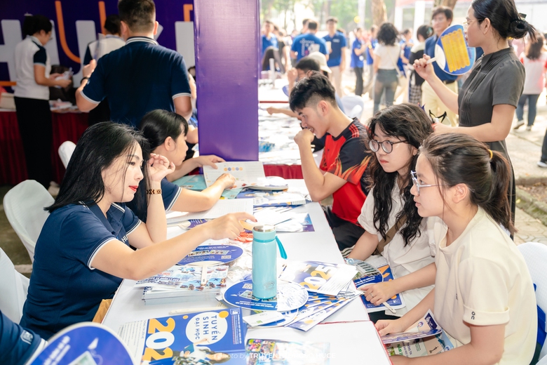 Gần 850.000 th&iacute; sinh chờ điểm chuẩn đại học 2025 sau chốt lọc ảo- Ảnh 1.