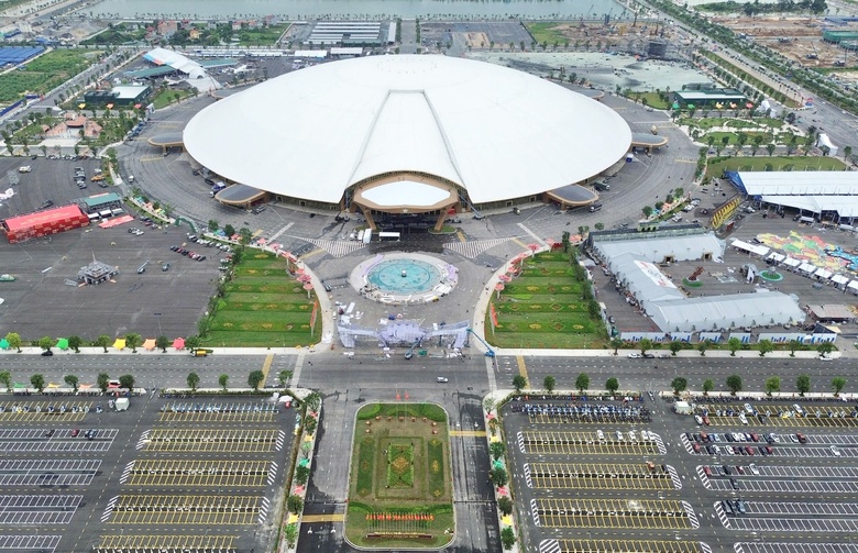 Vietnam inaugurates and breaks ground on 250 major projects for national development- Ảnh 2.