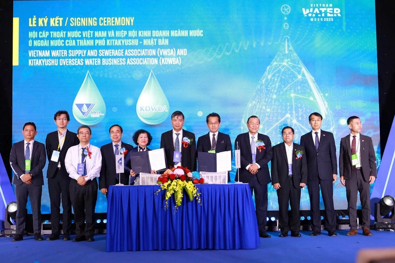 Thứ trưởng Nguyễn Tường Văn: Mọi người d&acirc;n phải được tiếp cận nước sạch- Ảnh 4.