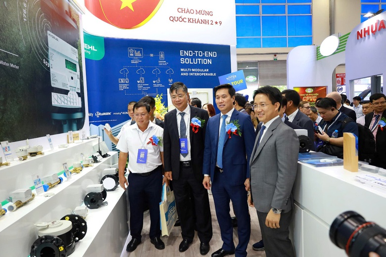 Thứ trưởng Nguyễn Tường Văn: Mọi người d&acirc;n phải được tiếp cận nước sạch- Ảnh 5.