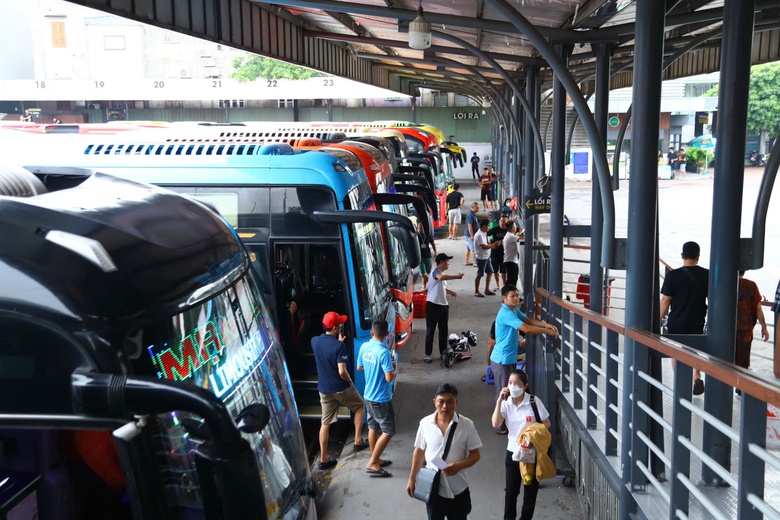 Bến xe H&agrave; Nội sẵn s&agrave;ng đ&oacute;n kh&aacute;ch dịp cao điểm nghỉ lễ 2/9- Ảnh 2.