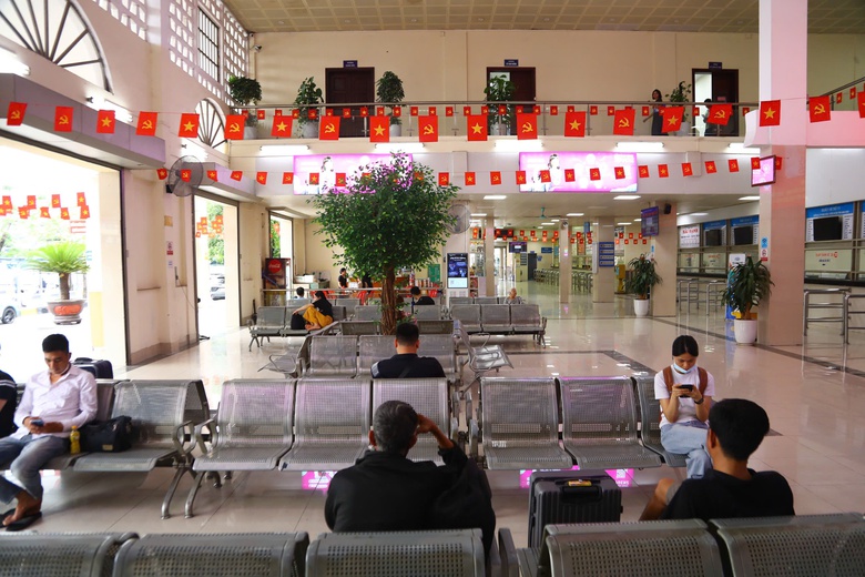 Bến xe H&agrave; Nội sẵn s&agrave;ng đ&oacute;n kh&aacute;ch dịp cao điểm nghỉ lễ 2/9- Ảnh 12.