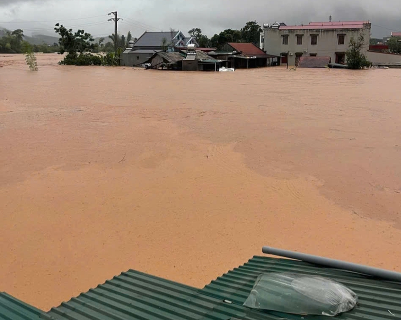 Mưa lớn k&eacute;o d&agrave;i suốt đ&ecirc;m, nhiều x&atilde; v&ugrave;ng cao Bắc Ninh bị chia cắt- Ảnh 3.