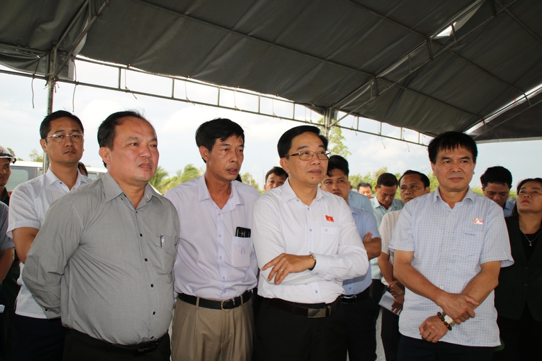 Đẩy nhanh tiến độ, dự &aacute;n cao tốc Ch&acirc;u Đốc - Cần Thơ - S&oacute;c Trăng gặp kh&oacute; v&igrave; thiếu c&aacute;t- Ảnh 1.