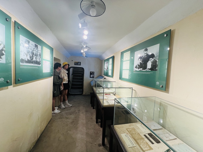 Kh&aacute;m ph&aacute; hầm b&iacute; mật trong l&ograve;ng Ho&agrave;ng th&agrave;nh Thăng Long lần đầu mở cửa- Ảnh 8.