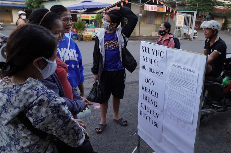 Người d&acirc;n Đồng Nai than khổ v&igrave; xe bu&yacute;t 150 đổi lộ tr&igrave;nh, ng&agrave;nh vận tải TP.HCM n&oacute;i g&igrave;?- Ảnh 3.