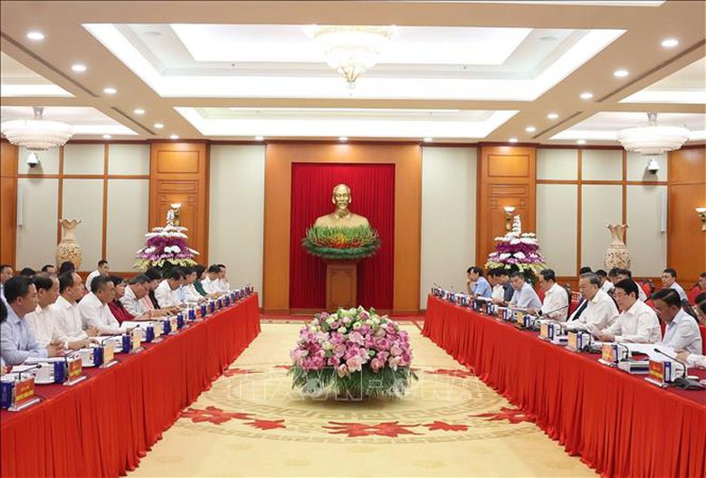 Tổng B&iacute; thư T&ocirc; L&acirc;m: H&agrave; Nội v&agrave; TP.HCM phải vươn tầm khu vực v&agrave; thế giới- Ảnh 2.