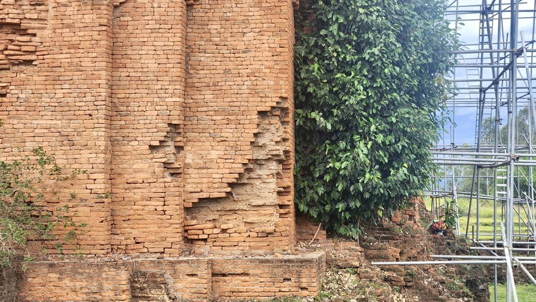 “Báu vật” Champa Dương Long sẽ được trùng tu những hạng mục nào?- Ảnh 10. “Báu vật” Champa Dương Long sẽ được trùng tu những hạng mục nào?- Ảnh 10.