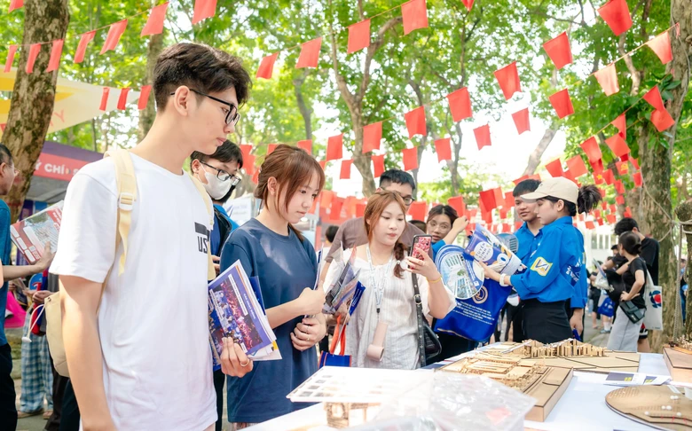 Điểm chuẩn ĐH X&acirc;y dựng H&agrave; Nội 2025: Cao nhất trong 3 năm gần đ&acirc;y- Ảnh 1.