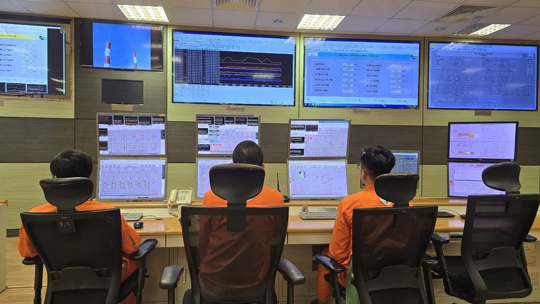 Bộ Công thương nói gì về lộ trình tăng giá điện giảm lỗ hơn 44.000 tỷ đồng cho EVN?- Ảnh 2. Bộ Công thương nói gì về lộ trình tăng giá điện giảm lỗ hơn 44.000 tỷ đồng cho EVN?- Ảnh 2.