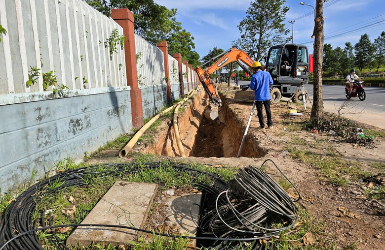 Quảng Trị: Dự &aacute;n trăm tỷ đồng cải tạo vỉa h&egrave; đường H&ugrave;ng Vương đang triển khai thế n&agrave;o?- Ảnh 13.