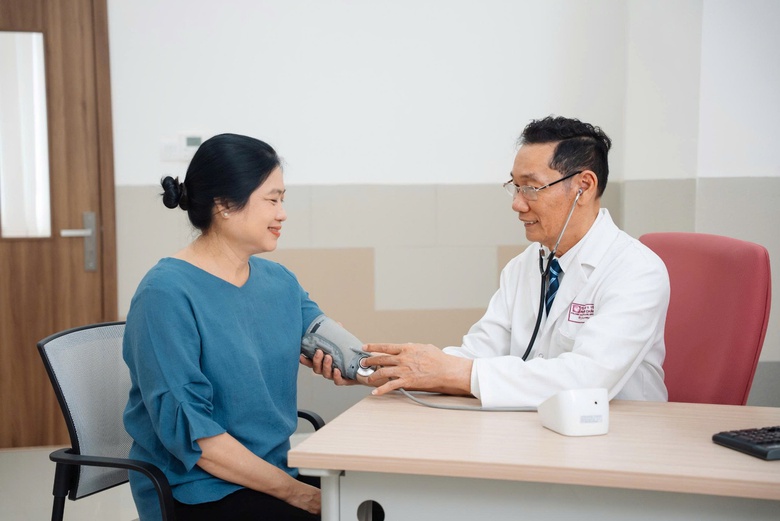 Bệnh viện Quốc tế Phương Ch&acirc;u S&oacute;c Trăng: Kh&aacute;m chuẩn quốc tế - Chi ph&iacute; chỉ c&ograve;n một nửa- Ảnh 1.