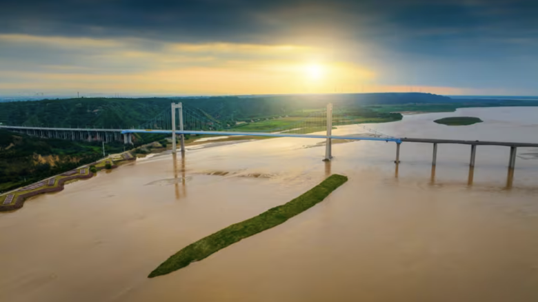 Sập c&ocirc;ng tr&igrave;nh x&acirc;y cầu ở Trung Quốc: 16 người thiệt mạng v&agrave; mất t&iacute;ch- Ảnh 1.