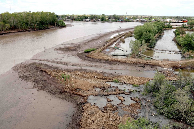 X&acirc;m nhập mặn ng&agrave;y c&agrave;ng nghi&ecirc;m trọng, đe dọa hệ thống cấp nước.