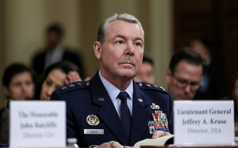 L&atilde;nh đạo cơ quan t&igrave;nh b&aacute;o Lầu Năm G&oacute;c v&agrave; hai chỉ huy qu&acirc;n sự cấp cao bị sa thải- Ảnh 1.