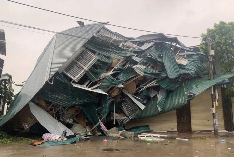 Sức tàn phá lớn, bão số 5 báo động khẩn cấp- Ảnh 1. Sức tàn phá lớn, bão số 5 báo động khẩn cấp- Ảnh 1.