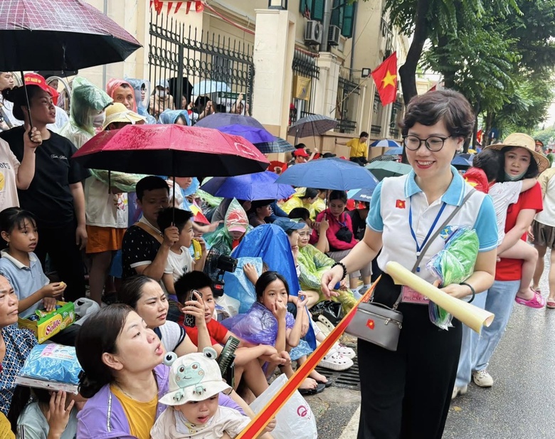 Ấm l&ograve;ng những suất ăn tiếp sức lực lượng phục vụ tổng hợp luyện diễu binh, diễu h&agrave;nh- Ảnh 16.