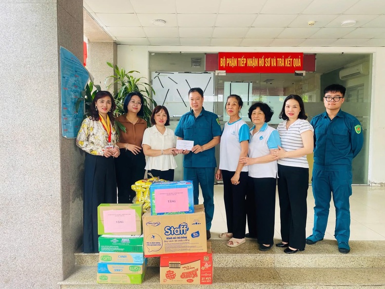 Ấm l&ograve;ng những suất ăn tiếp sức lực lượng phục vụ tổng hợp luyện diễu binh, diễu h&agrave;nh- Ảnh 10.