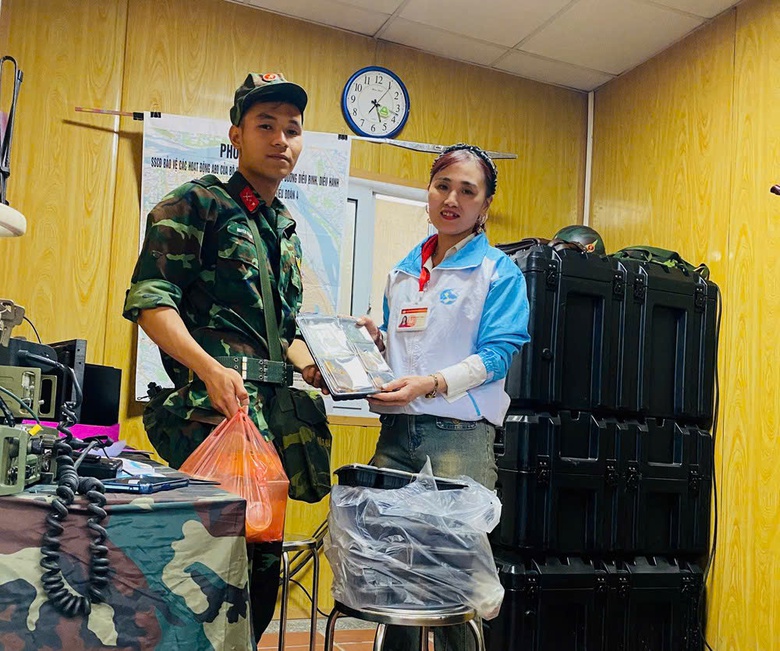 Ấm l&ograve;ng những suất ăn tiếp sức lực lượng phục vụ tổng hợp luyện diễu binh, diễu h&agrave;nh- Ảnh 9.