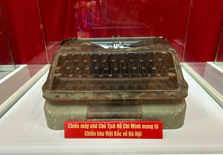 Về Ph&uacute; Thượng thăm ng&ocirc;i nh&agrave; B&aacute;c dừng ch&acirc;n, chuẩn bị cho ng&agrave;y 2/9/1945- Ảnh 5.