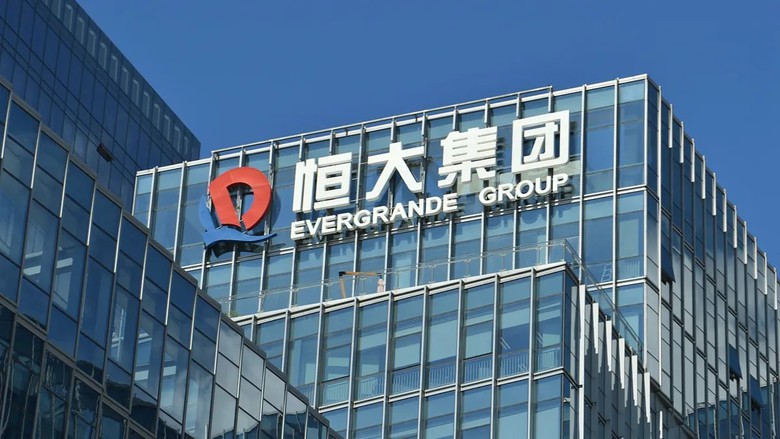 Tập đo&agrave;n Evergrande ch&iacute;nh thức bị hủy ni&ecirc;m yết tr&ecirc;n s&agrave;n chứng kho&aacute;n Hong Kong- Ảnh 1.
