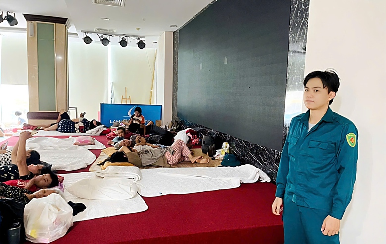 Nghệ An: Những suất cơm ấm t&igrave;nh nơi tr&aacute;nh tr&uacute; b&atilde;o- Ảnh 1.