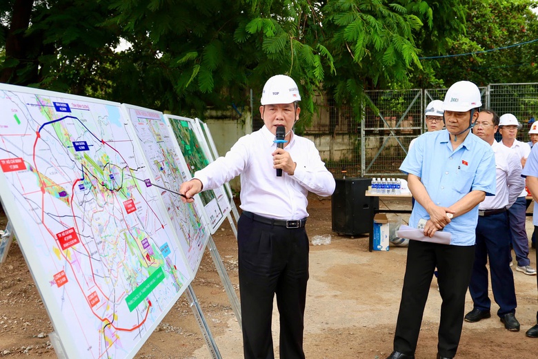 Gỡ n&uacute;t thắt hạ tầng để kịp tiến độ khai th&aacute;c s&acirc;n bay Long Th&agrave;nh năm 2026- Ảnh 1.