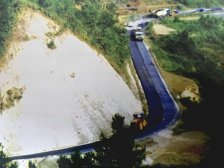 Đường l&ecirc;n T&acirc;y Bắc kh&ocirc;ng c&ograve;n xa x&ocirc;i- Ảnh 1.