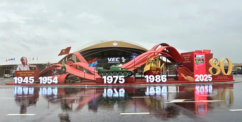 Tự h&agrave;o được g&oacute;p sức cho triển l&atilde;m trưng b&agrave;y th&agrave;nh tựu 80 năm của ng&agrave;nh X&acirc;y dựng- Ảnh 1.