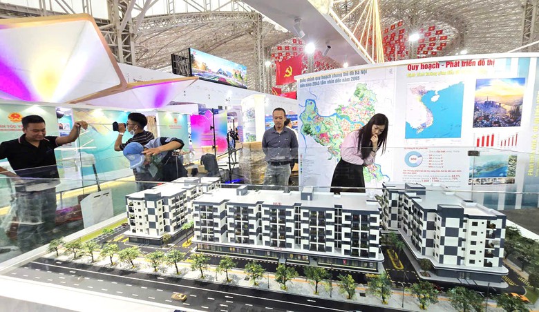 Tự h&agrave;o được g&oacute;p sức cho triển l&atilde;m trưng b&agrave;y th&agrave;nh tựu 80 năm của ng&agrave;nh X&acirc;y dựng- Ảnh 12.