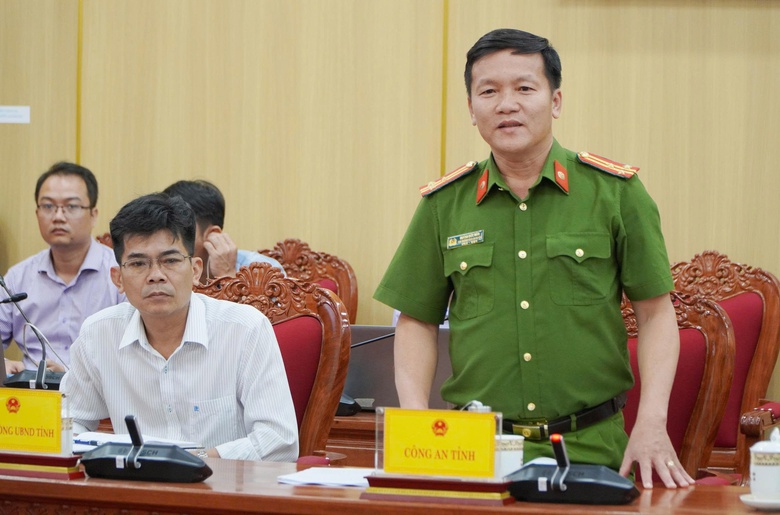 Quảng Ng&atilde;i thay đổi phương thức đấu tranh, dẹp nạn &ldquo;c&aacute;t tặc&rdquo;- Ảnh 5.