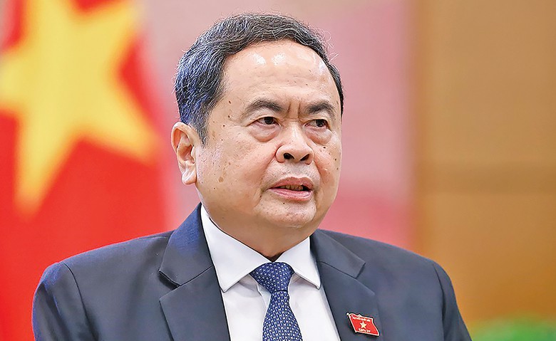 Cả d&acirc;n tộc c&ugrave;ng h&agrave;nh qu&acirc;n tới tương lai rực rỡ- Ảnh 4.