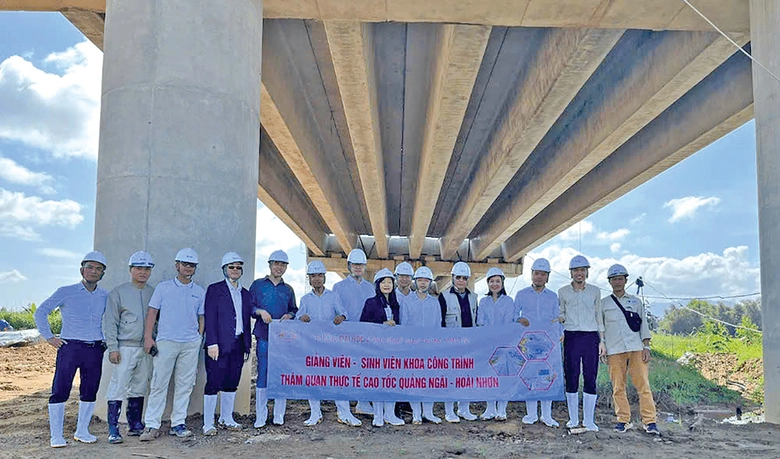 Đ&agrave;o tạo nh&acirc;n lực đ&oacute;n đầu c&aacute;c si&ecirc;u dự &aacute;n- Ảnh 2.