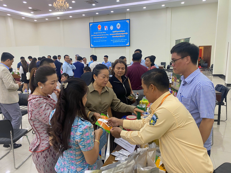 Doanh nghiệp Việt mở rộng giao thương với thị trường Campuchia- Ảnh 2.