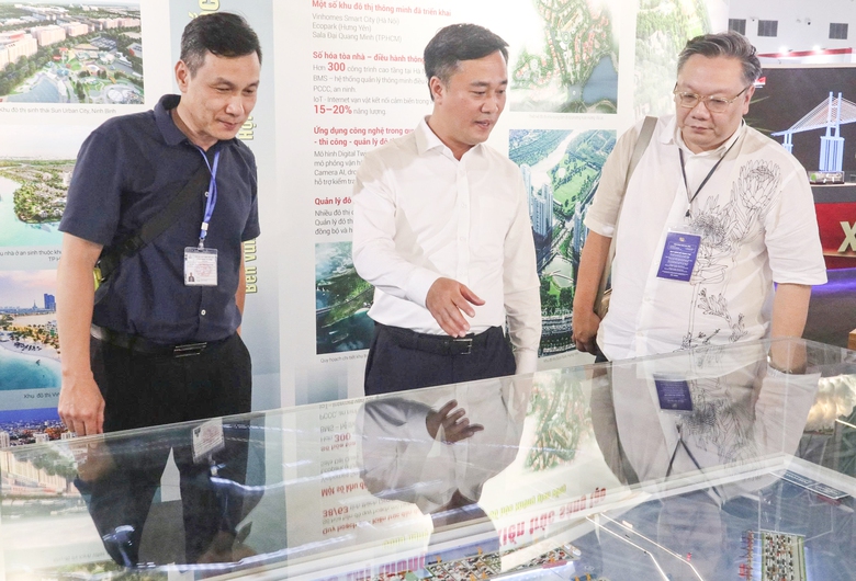 Ng&agrave;nh X&acirc;y dựng 80 năm "Kiến tạo - Kết nối - Vươn m&igrave;nh" tại triển l&atilde;m th&agrave;nh tựu đất nước- Ảnh 1.