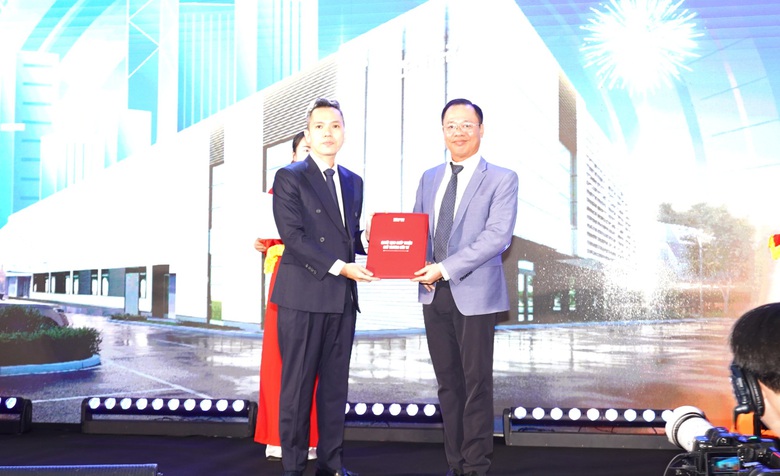 Khởi động dự &aacute;n trung t&acirc;m dữ liệu, đưa Đ&agrave; Nẵng th&agrave;nh cửa ng&otilde; c&ocirc;ng nghệ mới của Đ&ocirc;ng Nam &Aacute;- Ảnh 3.