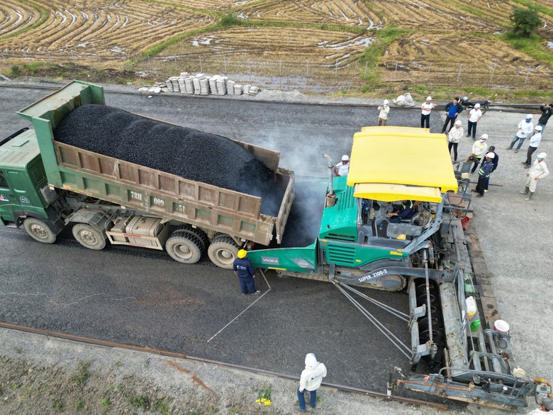 Gia Lai đảm bảo nguồn vật liệu phục vụ đường sắt tốc độ cao, cao tốc Quy Nhơn - Pleiku- Ảnh 2.