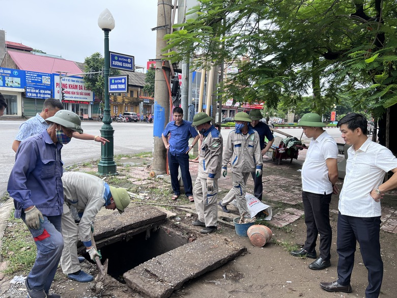 Bắc Ninh: Sau nạo v&eacute;t k&ecirc;nh mương, phường Bắc Giang c&oacute; hết cảnh cứ mưa l&agrave; ngập?- Ảnh 2.