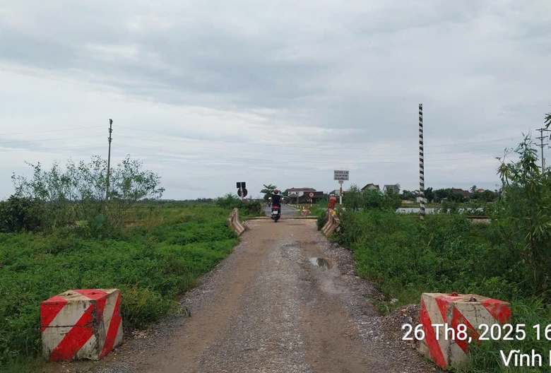 Đóng 3 lối đi cắt ngang đường sắt mất an toàn giao thông ở Nghệ An trước 15/9- Ảnh 4. Đóng 3 lối đi cắt ngang đường sắt mất an toàn giao thông ở Nghệ An trước 15/9- Ảnh 4.