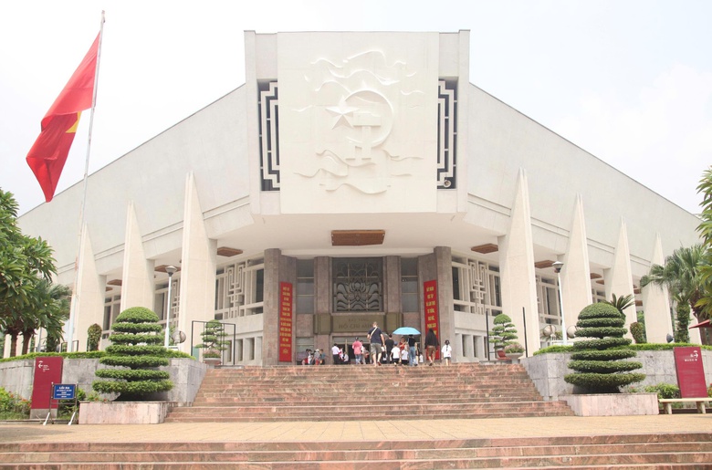 Chiêm ngưỡng những bảo vật kể chuyện Bác Hồ tại Bảo tàng Hồ Chí Minh- Ảnh 1. Chiêm ngưỡng những bảo vật kể chuyện Bác Hồ tại Bảo tàng Hồ Chí Minh- Ảnh 1.