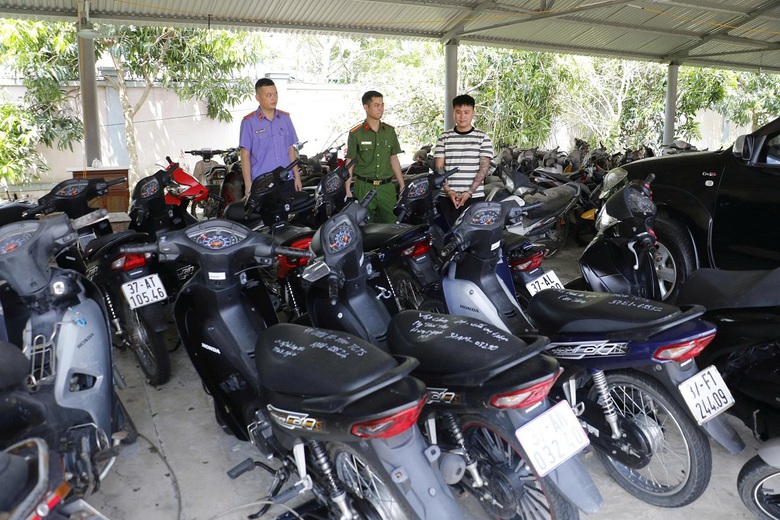 Nghệ An: Triệt ph&aacute; đường d&acirc;y trộm cắp v&agrave; ti&ecirc;u thụ xe m&aacute;y, m&ocirc; t&ocirc; trộm cắp xuy&ecirc;n quốc gia- Ảnh 4.