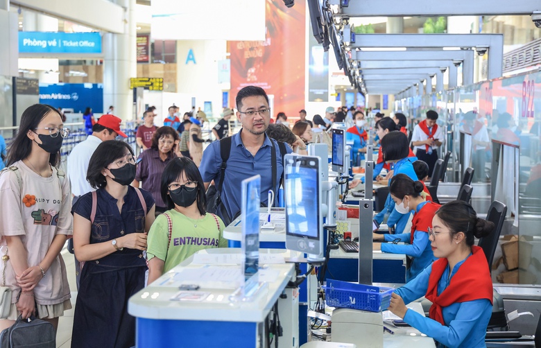 Vietnam Airlines l&atilde;i hơn 6.400 tỷ đồng trong nửa đầu năm 2025- Ảnh 2.